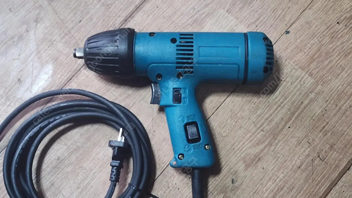 마끼다 1/2" 전기임팩렌치(makita 6904) 중고